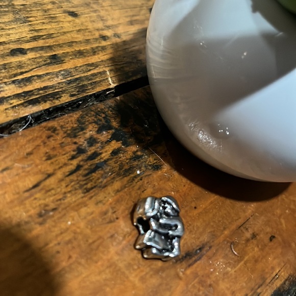 Couple charm 🫂 - Picture 2 of 4